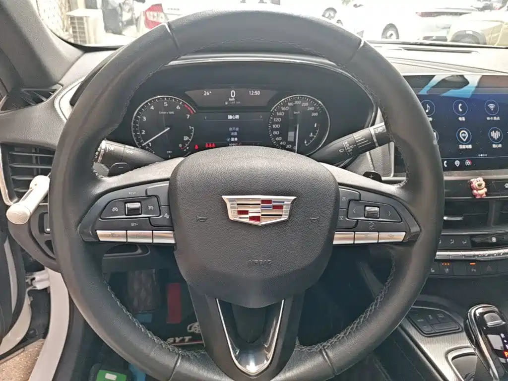 Cadillac CT5 — миниатюра 11