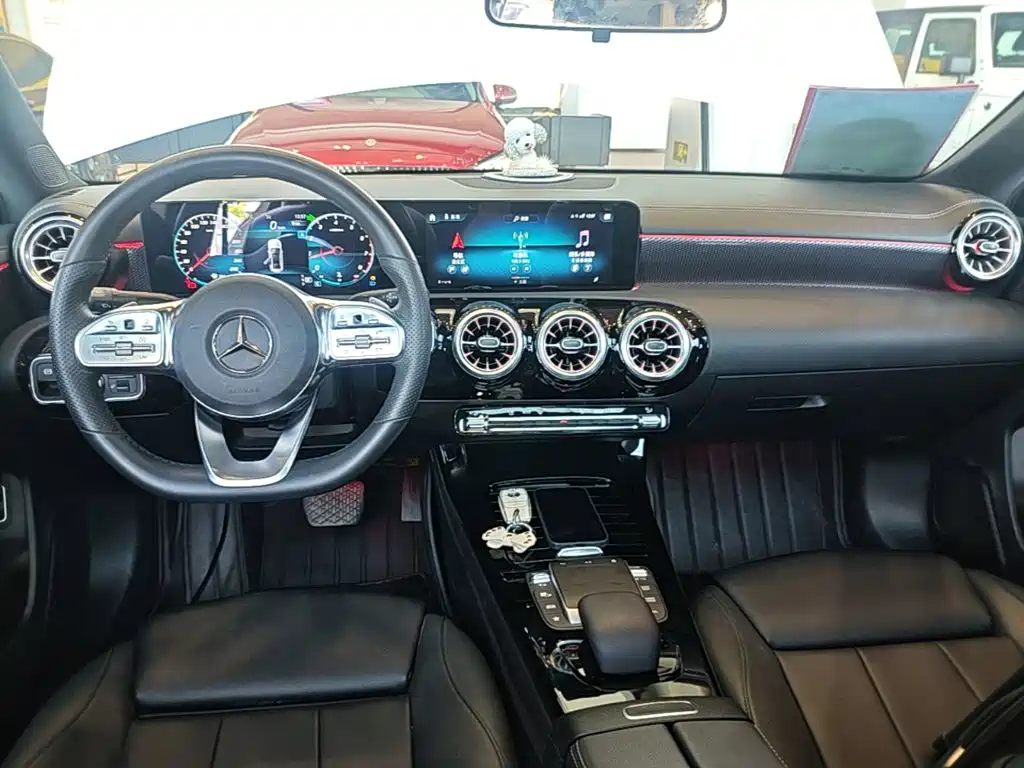 Mercedes-Benz A-Class — миниатюра 13