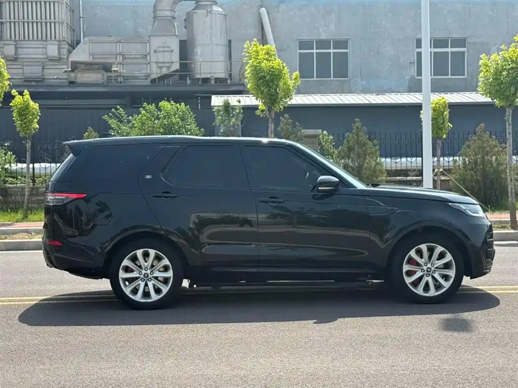 Land Rover Discovery 2019 3.0 SC V6 SE