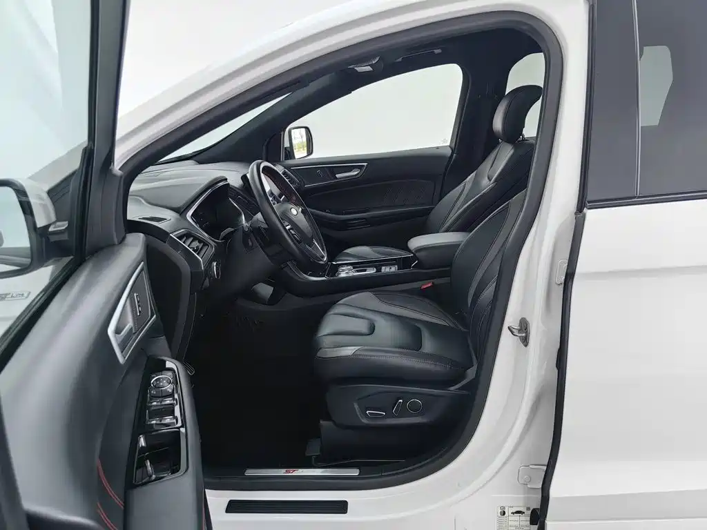 Ford Edge — миниатюра 10