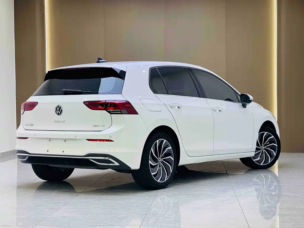 Volkswagen Golf — миниатюра 3