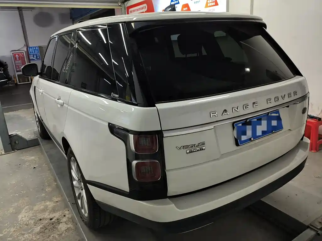 Land Rover Range Rover — миниатюра 4