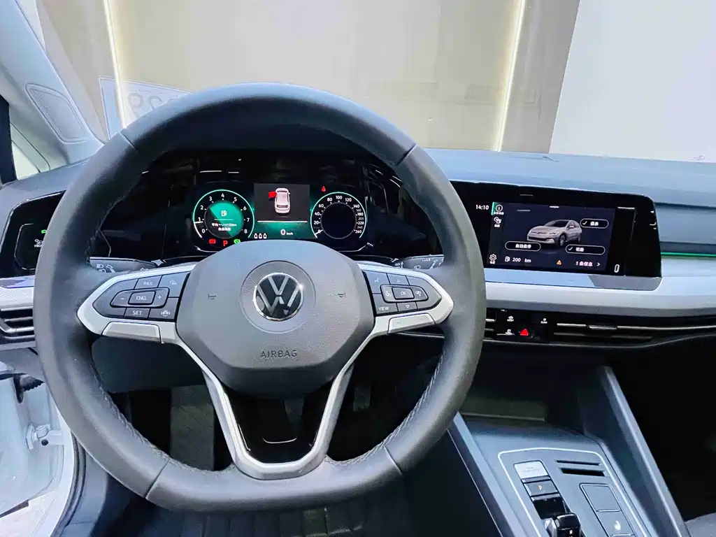 Volkswagen Golf — миниатюра 9
