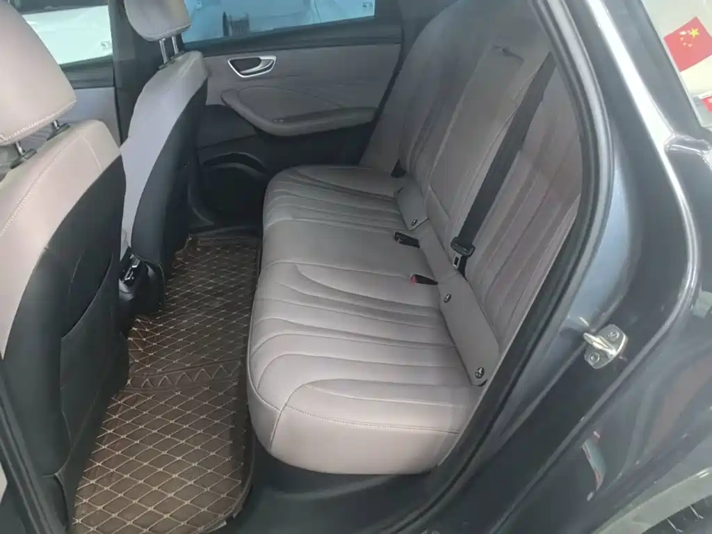 Roewe M7 DMH — миниатюра 17