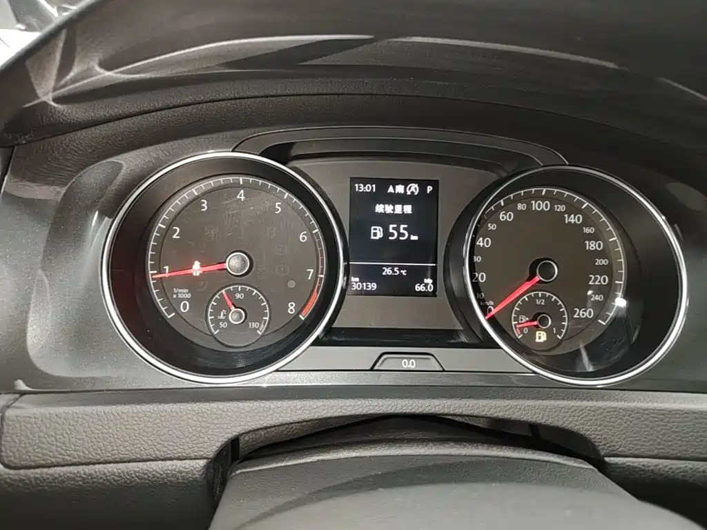 Volkswagen Golf — миниатюра 12