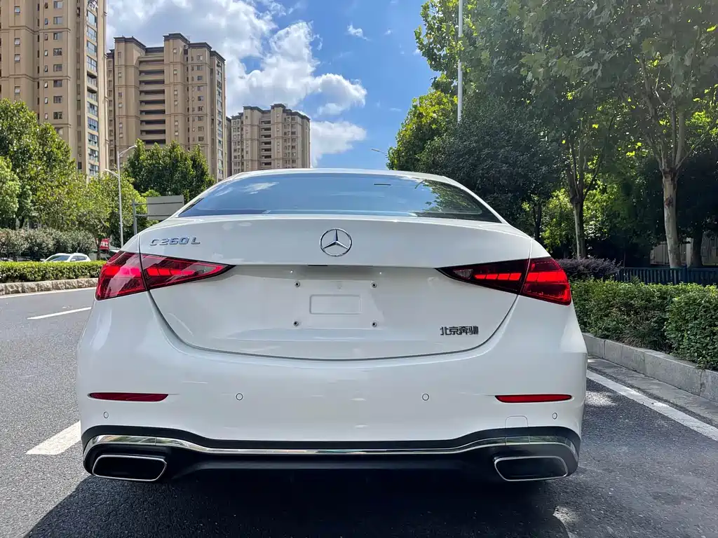Mercedes-Benz C-Class — миниатюра 5