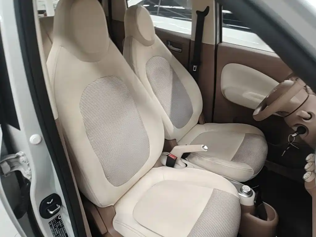 Wuling MINIEV — миниатюра 25
