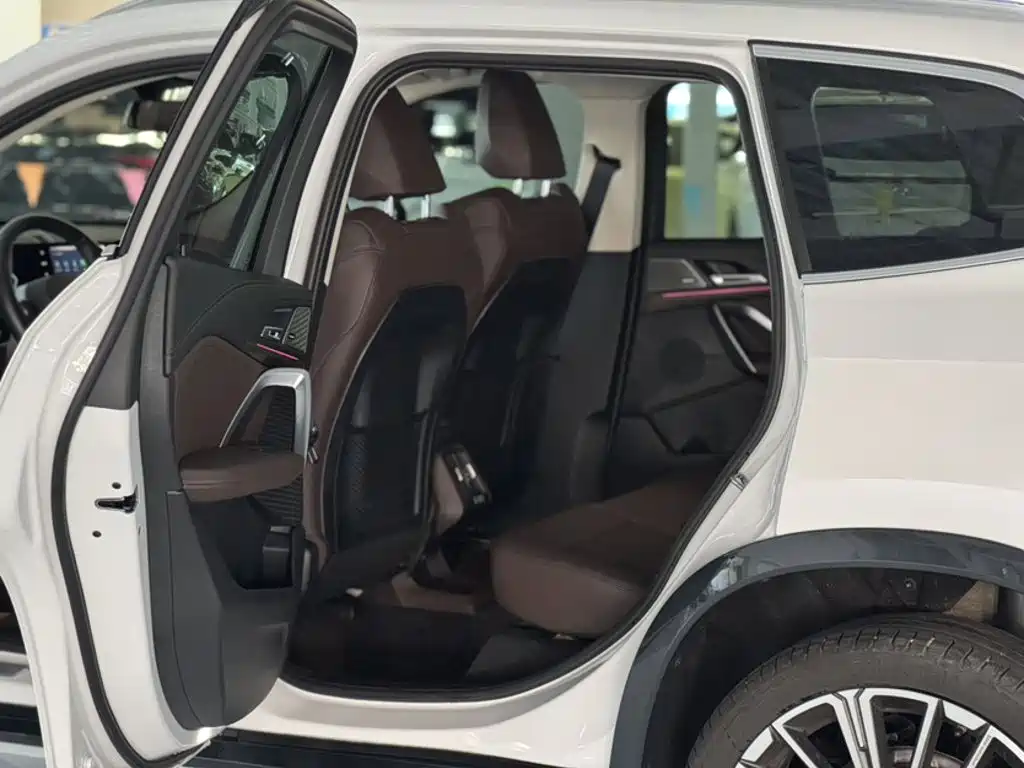 BMW X1 — миниатюра 15
