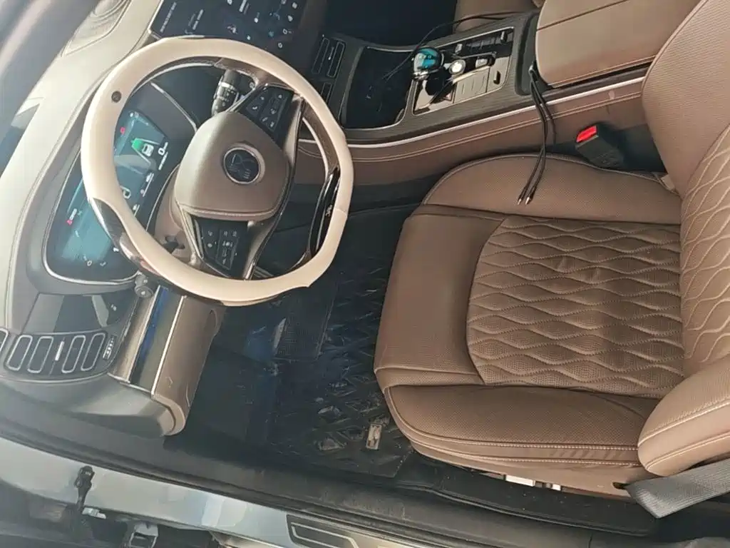 BYD Han — миниатюра 16