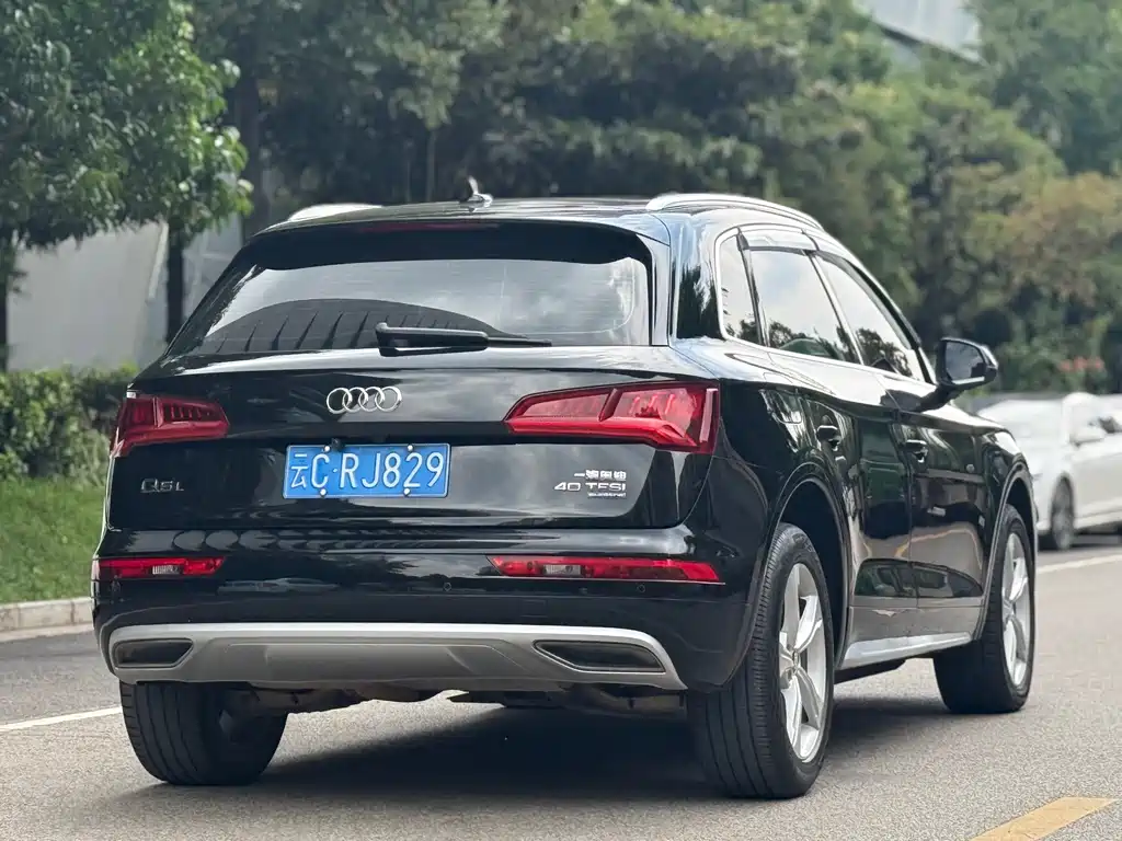 Audi Q5L — миниатюра 8