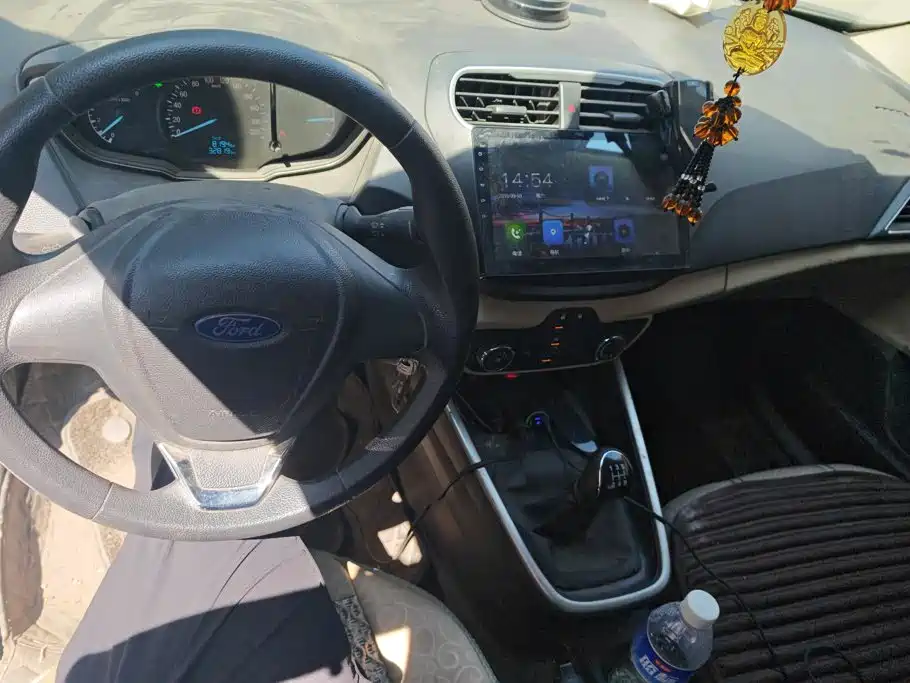 Ford Escort — миниатюра 12