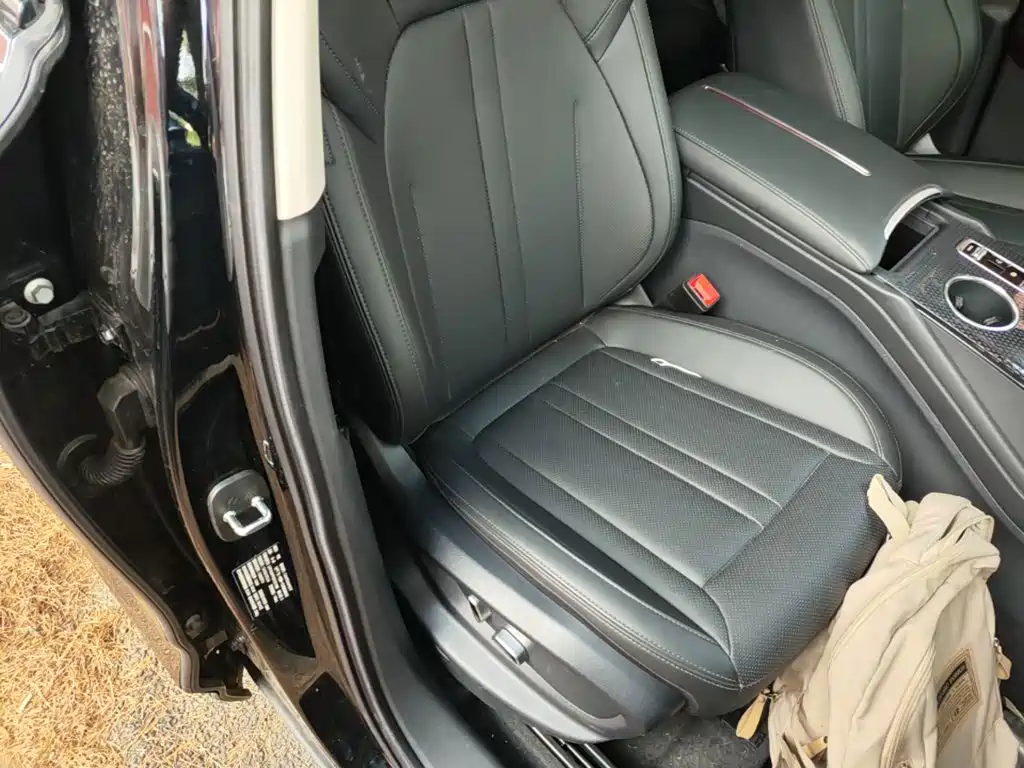Hongqi Hongqi HS3 PHEV — миниатюра 25