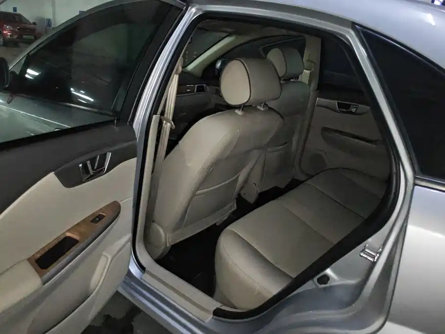 Buick Excelle — миниатюра 11
