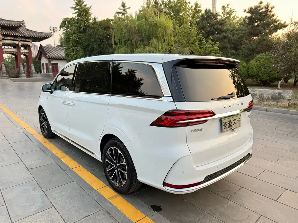 Roewe iMAX8 — миниатюра 5