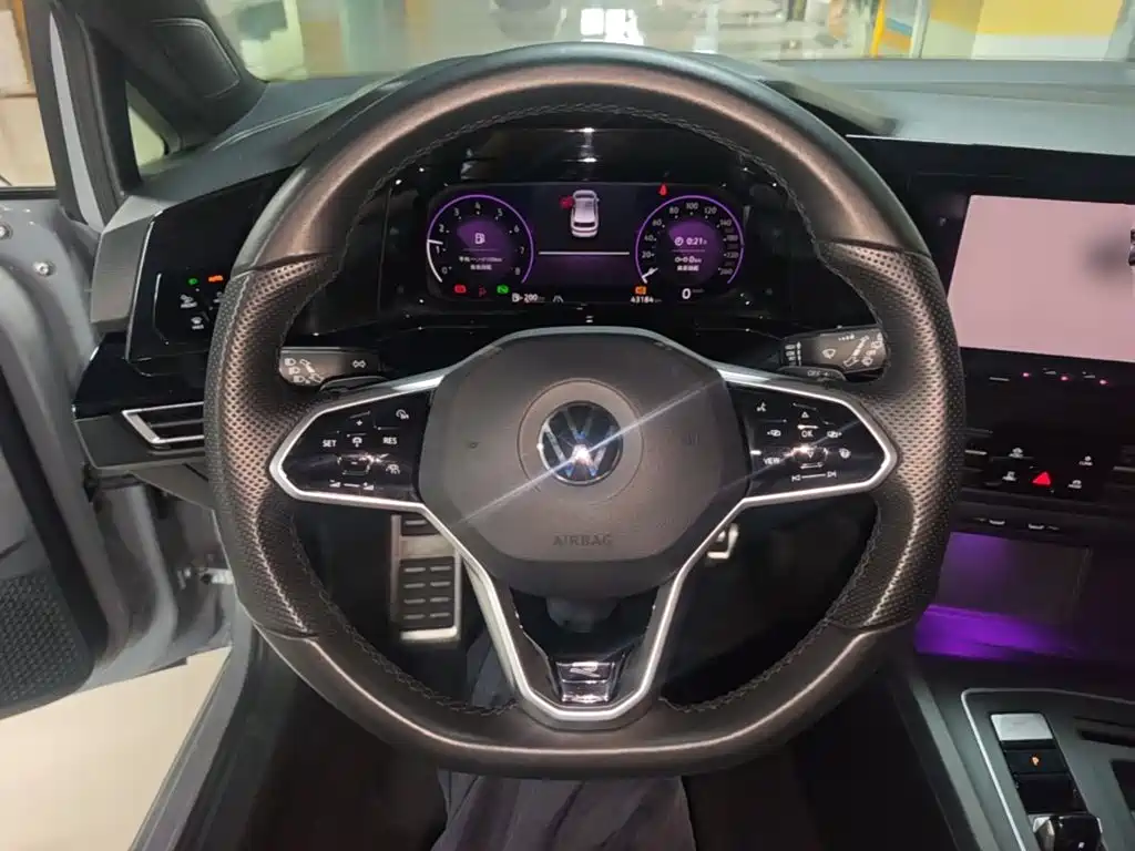 Volkswagen Golf — миниатюра 11