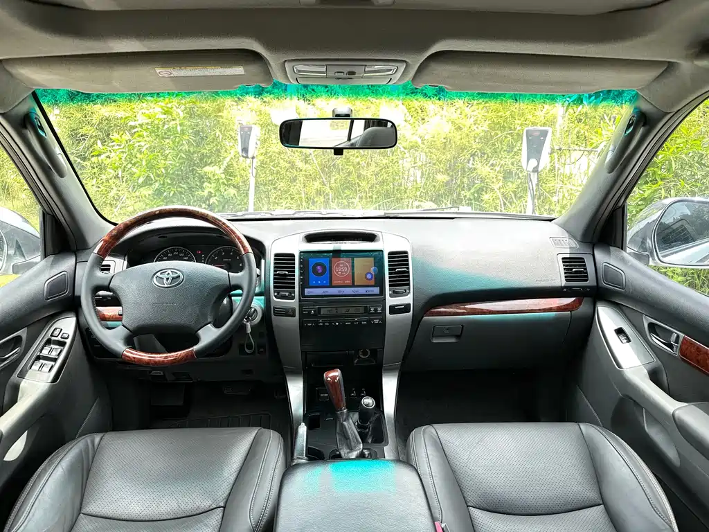 Toyota Prado — миниатюра 11