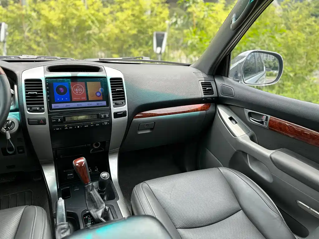 Toyota Prado — миниатюра 15
