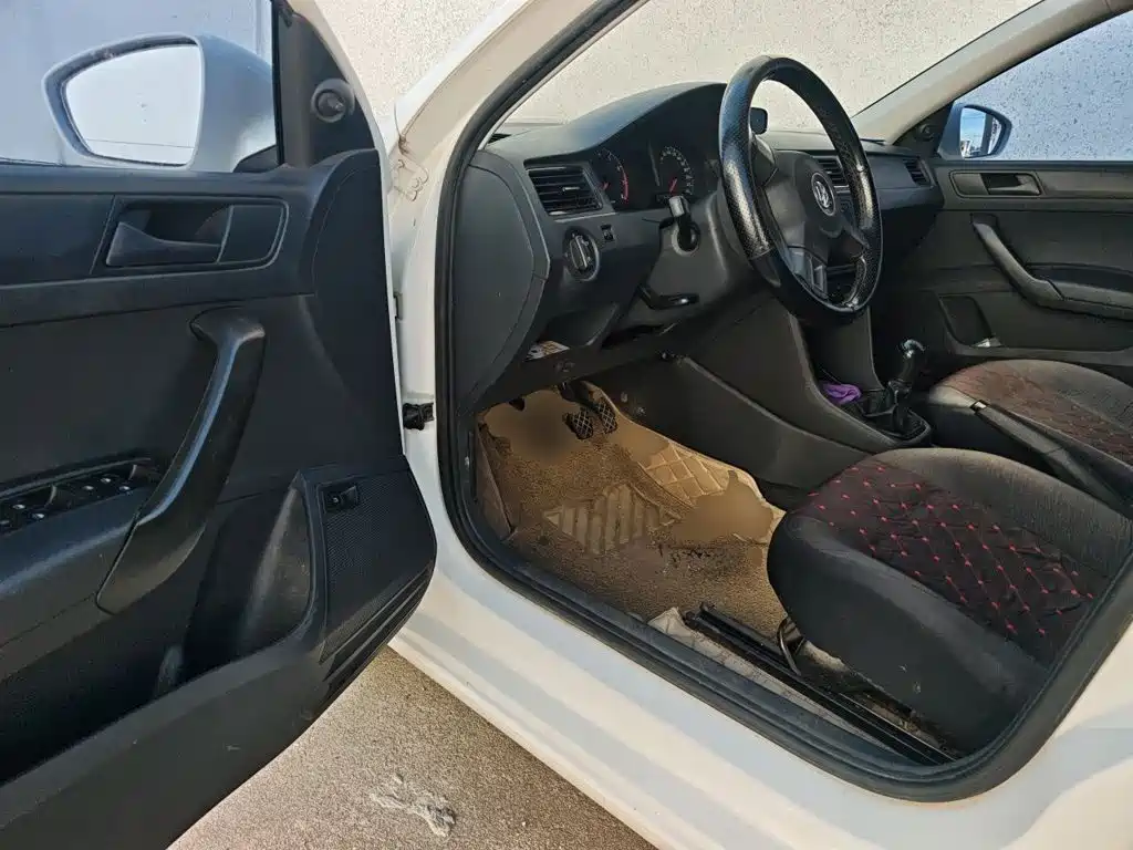 Volkswagen Santana — миниатюра 17