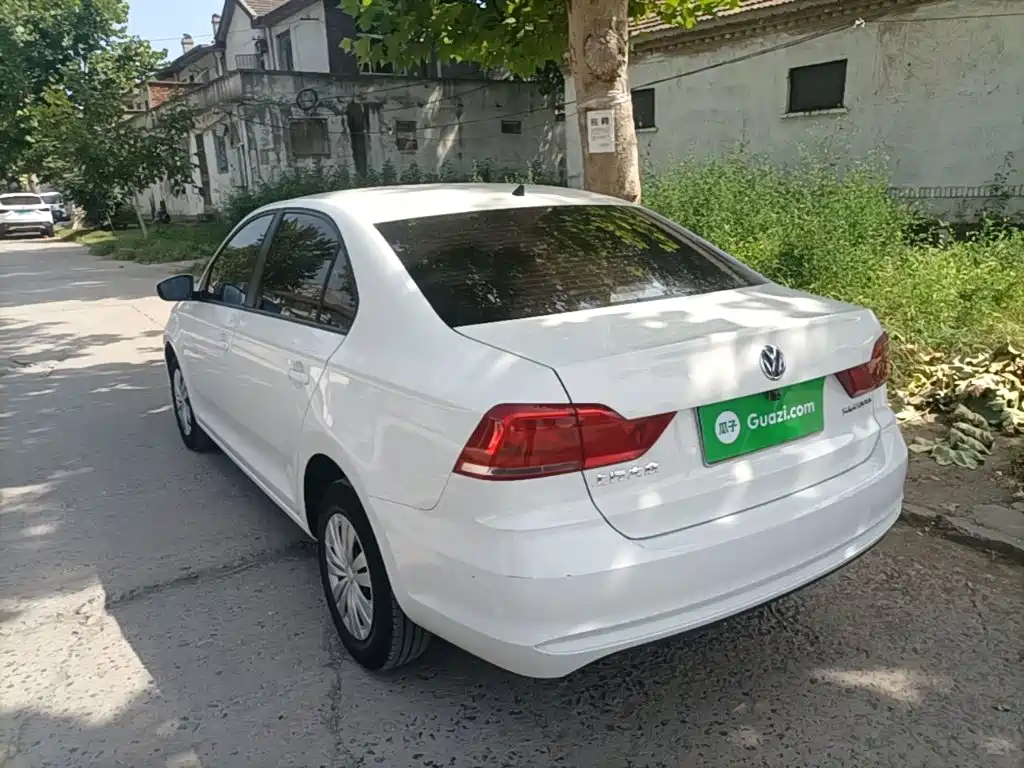 Volkswagen Santana — миниатюра 5