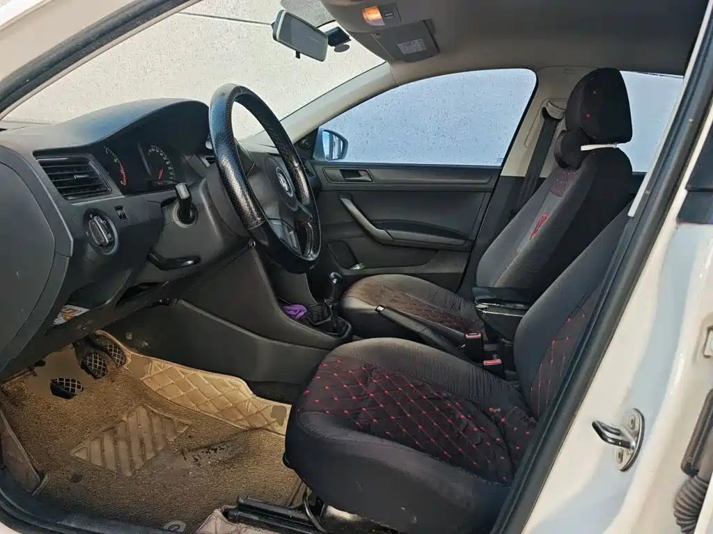 Volkswagen Santana — миниатюра 16