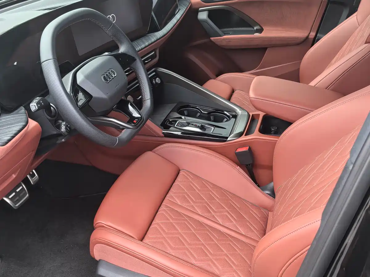 Audi Q5L id 4589483 из Китая 9