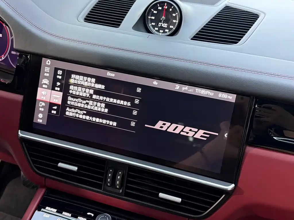 Porsche Cayenne — миниатюра 16