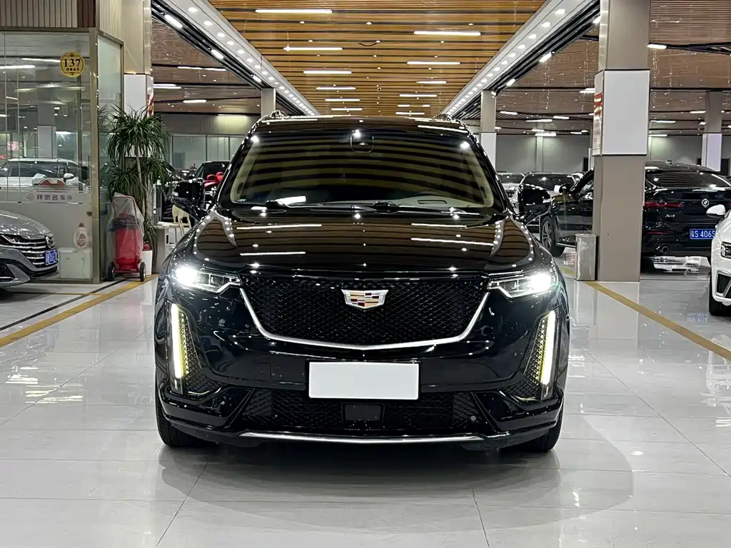 Cadillac XT6 — миниатюра 2