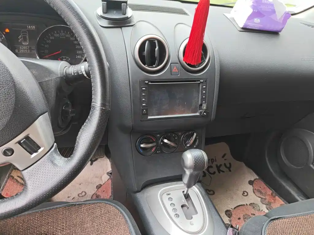 Nissan Qashqai — миниатюра 14