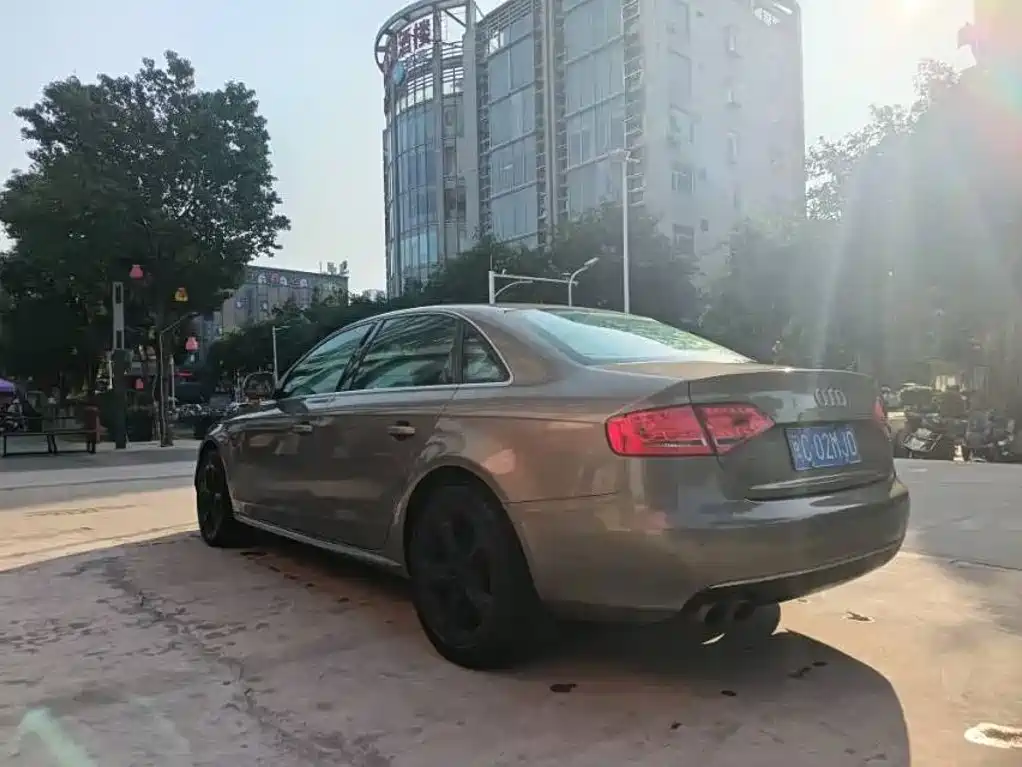 Audi A4L — миниатюра 3