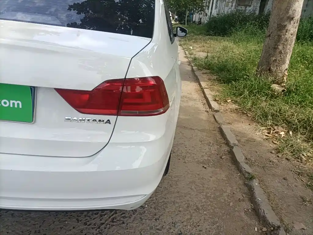 Volkswagen Santana — миниатюра 8