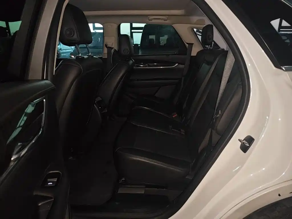 Cadillac XT5 — миниатюра 13