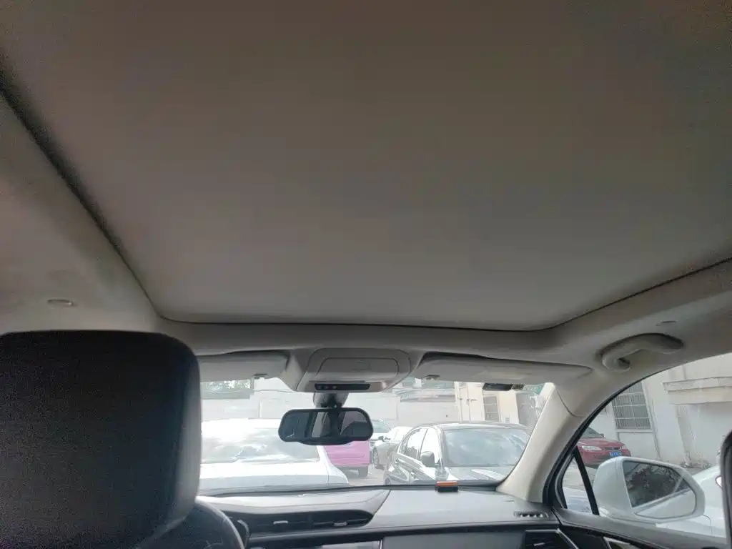 Cadillac XT5 — миниатюра 14