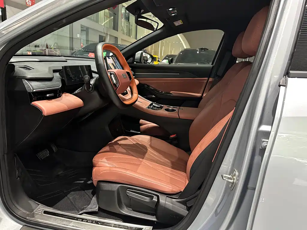 Geely Galaxy Galaxy L6 L6 2025 EM-i 60km