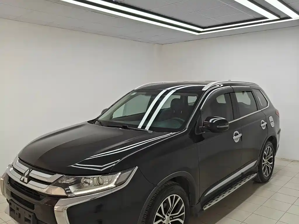 Купить Mitsubishi Outlander