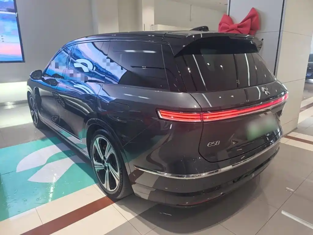 NIO ES8 — миниатюра 5