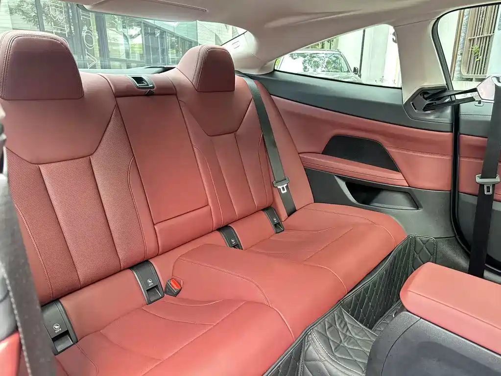 BMW 4 Series — миниатюра 12