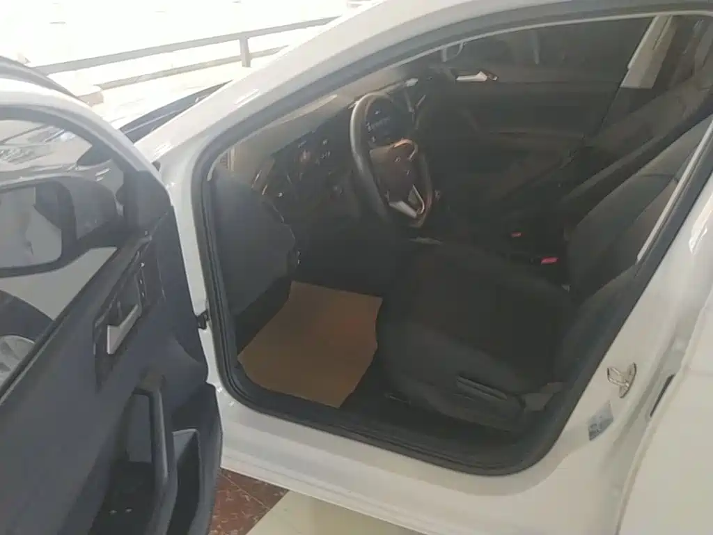 Volkswagen Lavida — миниатюра 16
