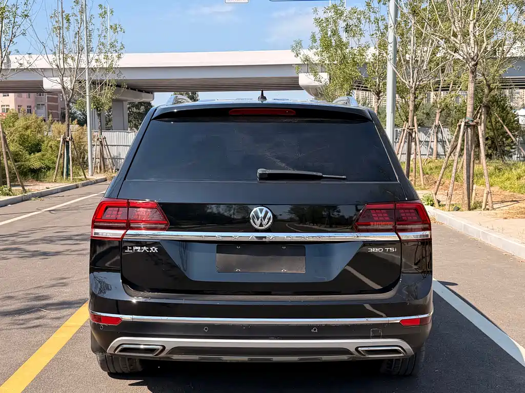 Volkswagen Teramont — миниатюра 5