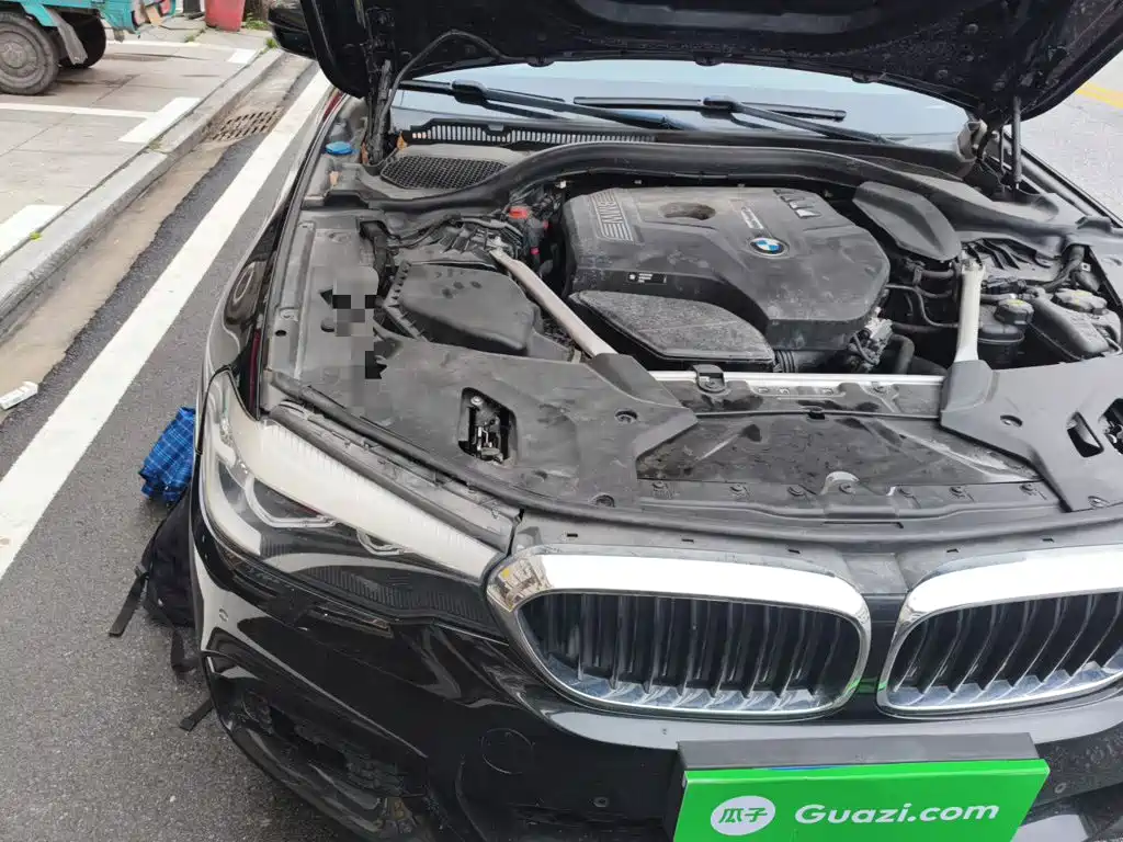 BMW 5 Series — миниатюра 21