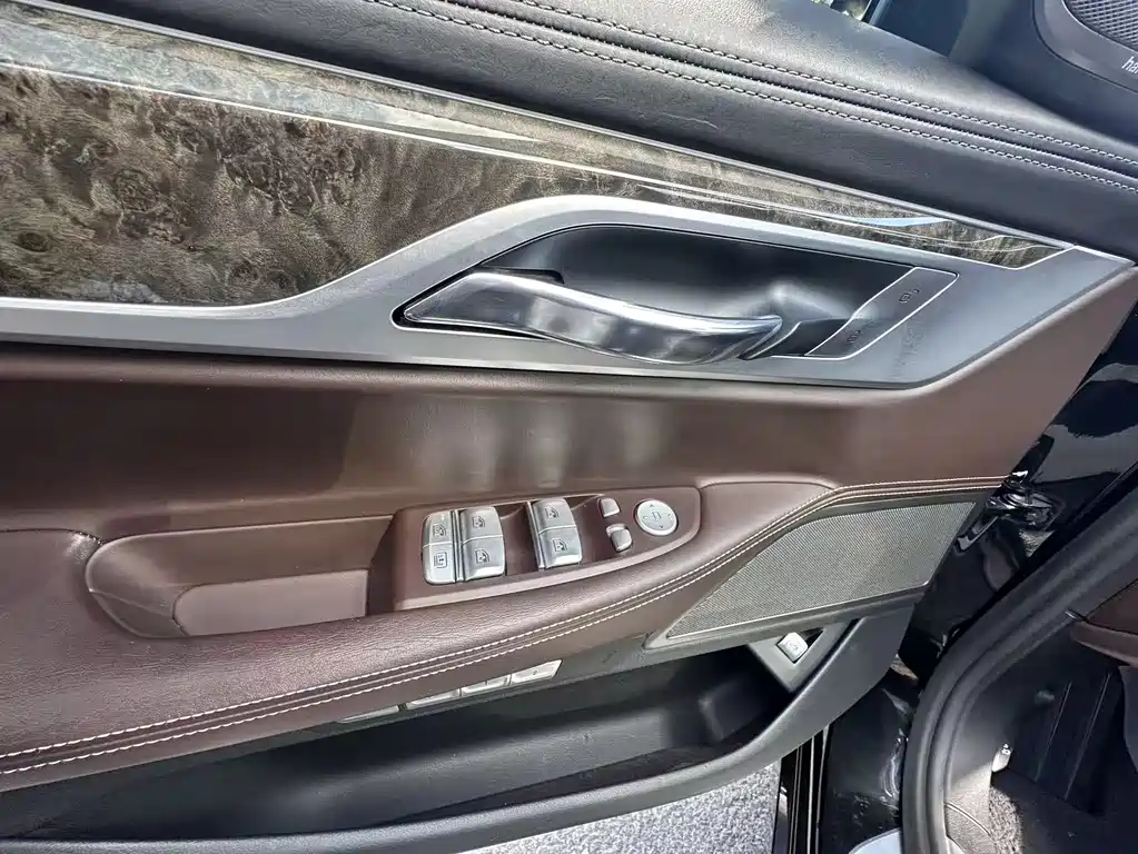 BMW 7 Series 7 2016 740Li Lead