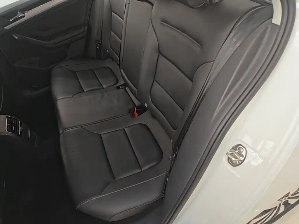 Volkswagen Sagitar — миниатюра 17