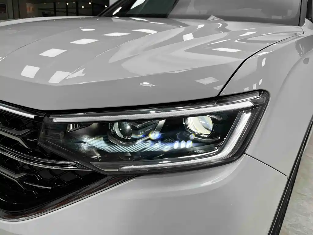 Volkswagen X — миниатюра 23