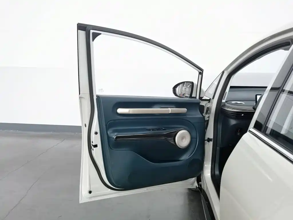 Baojun Yunduo — миниатюра 8