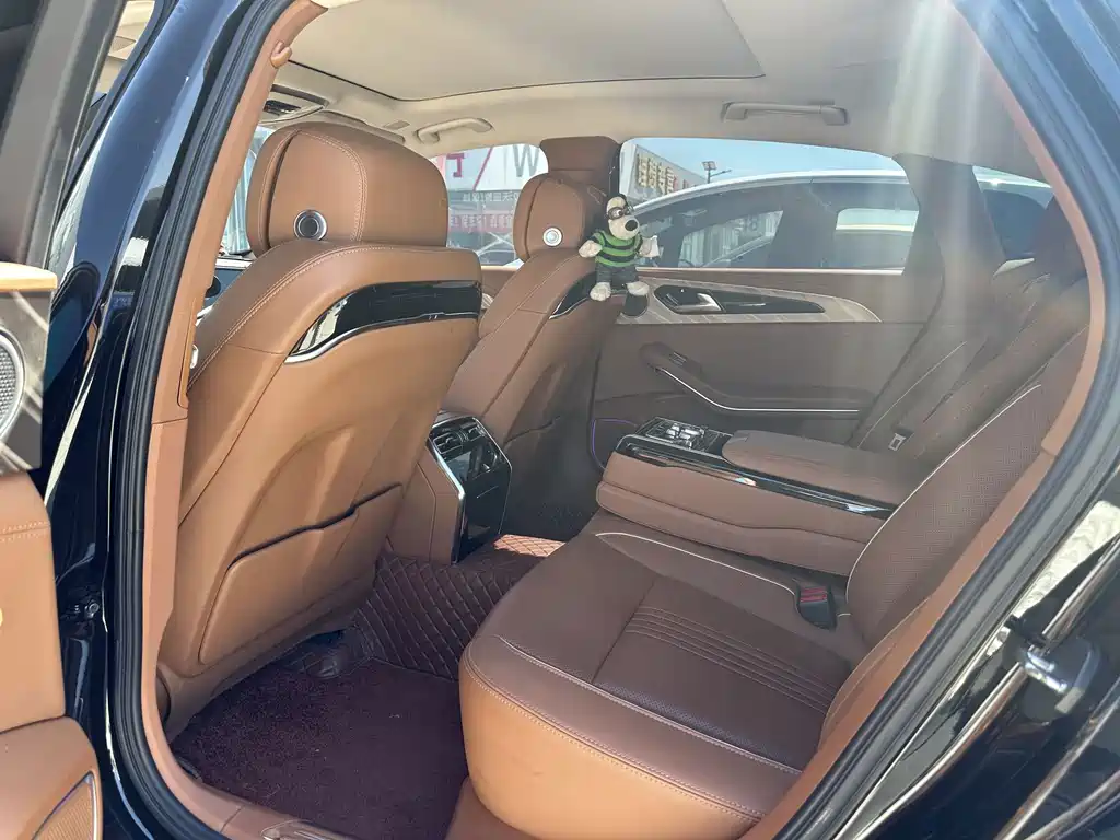 Hongqi Hongqi H9 — миниатюра 8