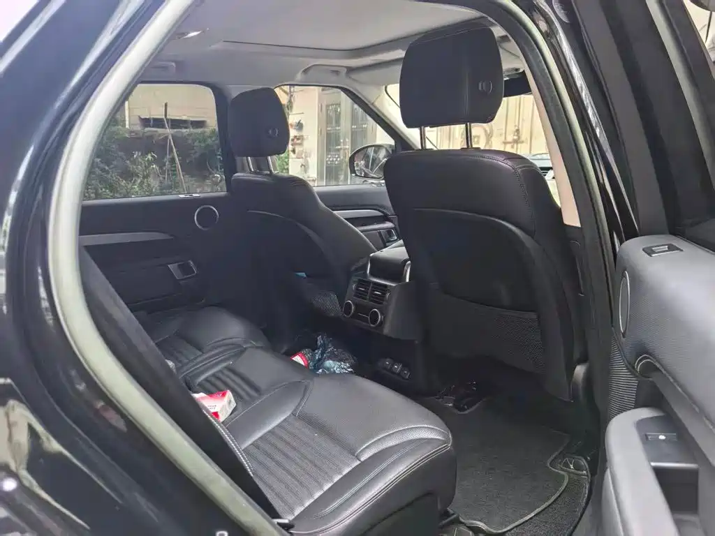 Land Rover Discovery — миниатюра 7