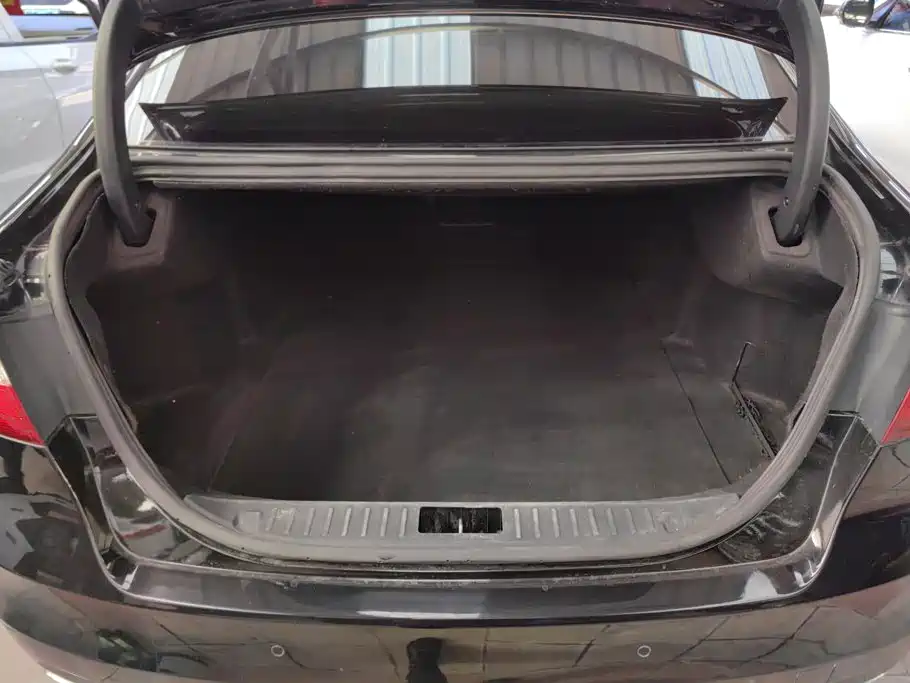 Ford Taurus — миниатюра 4