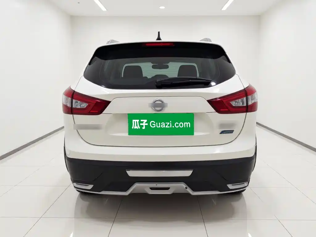 Nissan Qashqai — миниатюра 5