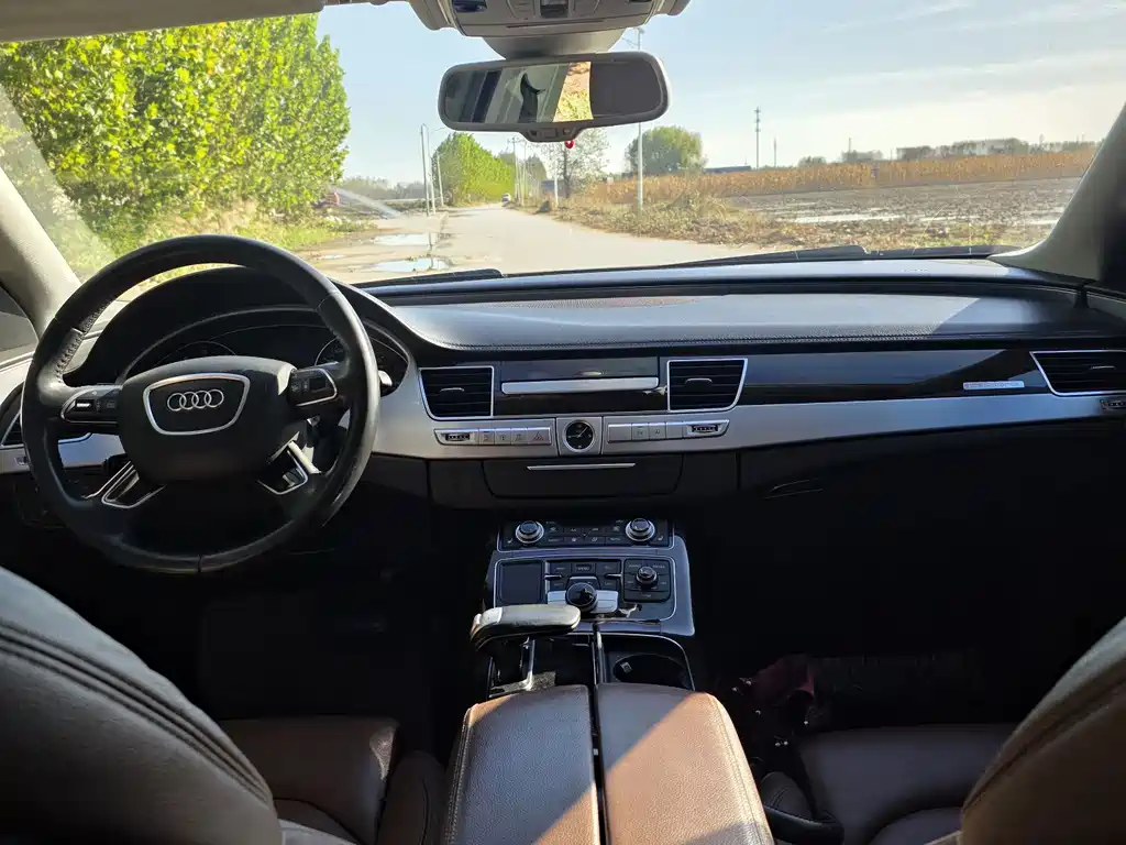 Audi A8 — миниатюра 11