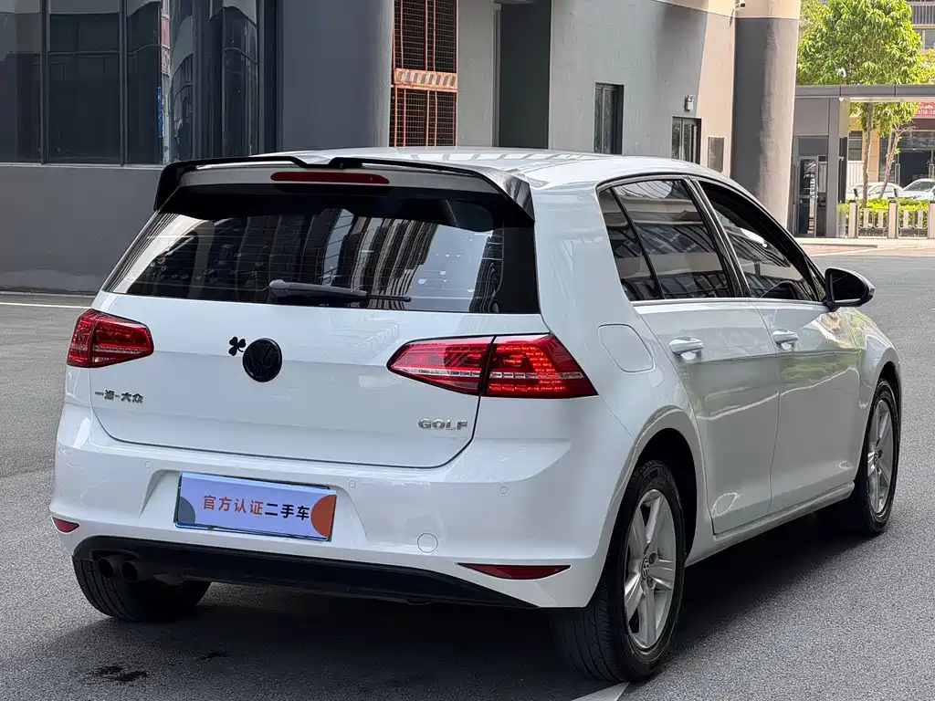 Volkswagen Golf — миниатюра 4