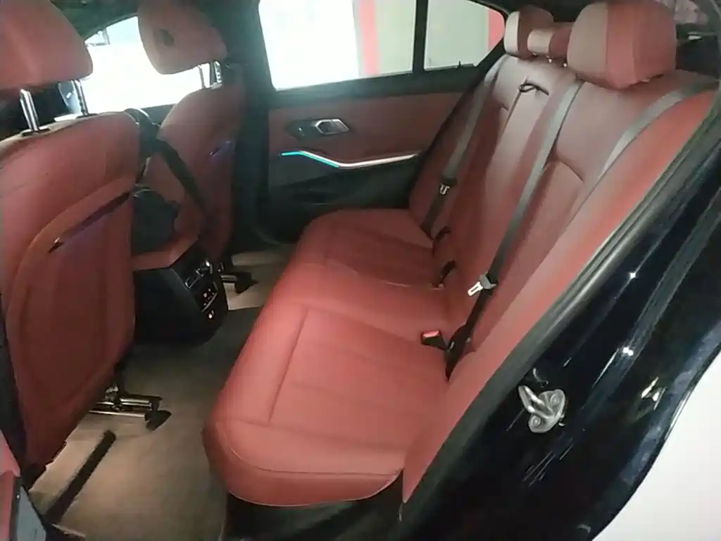 BMW 3 Series — миниатюра 17